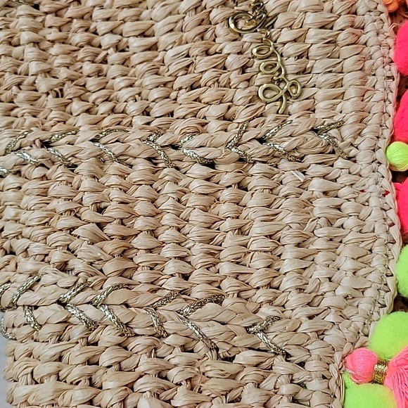 Lilly Pulitzer clutch - Picture 4 of 7